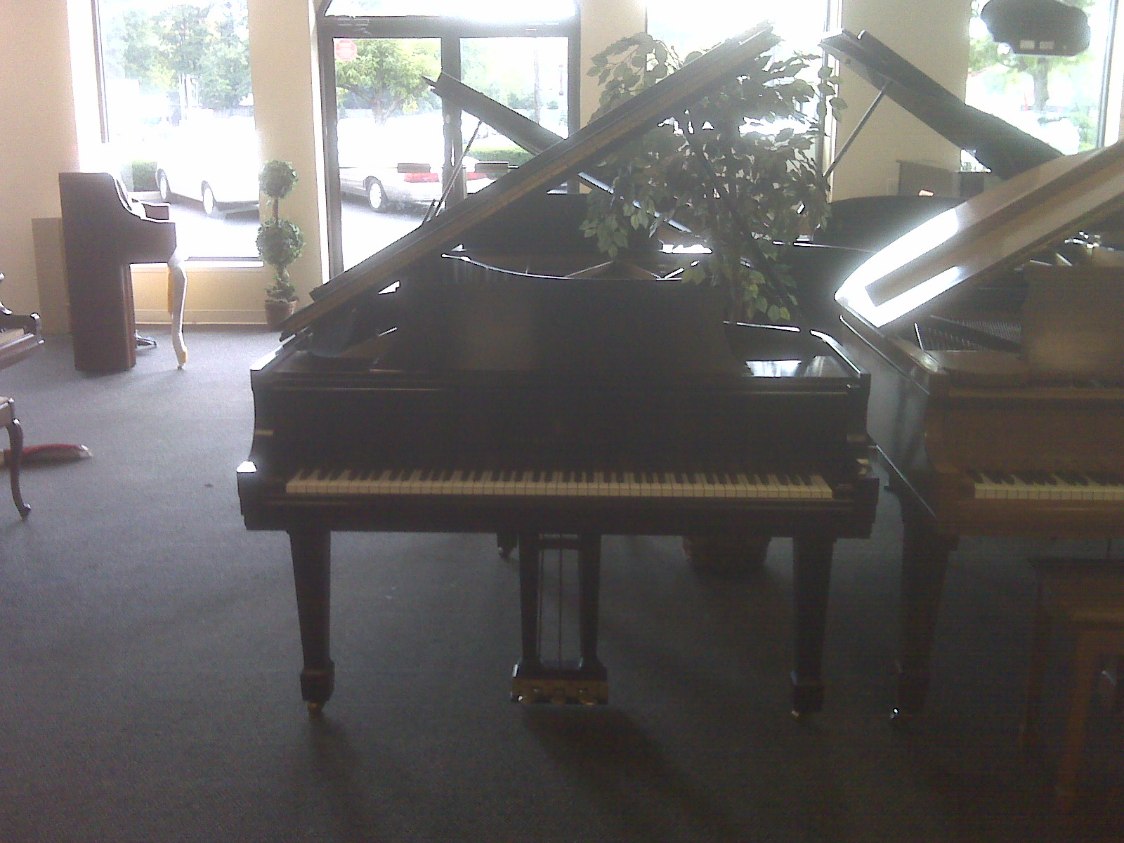 Online piano store and piano accessory store